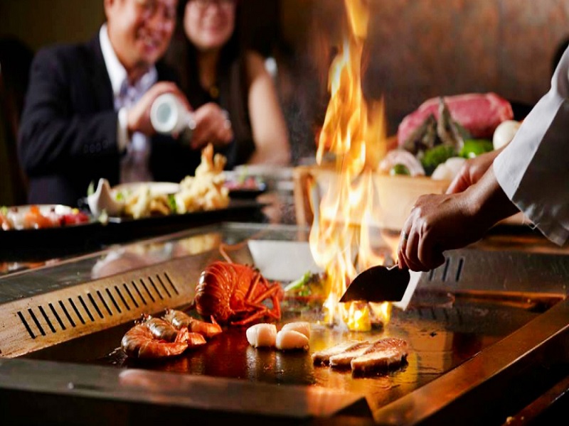 Bếp Teppanyaki là gì và những thông tin liên quan