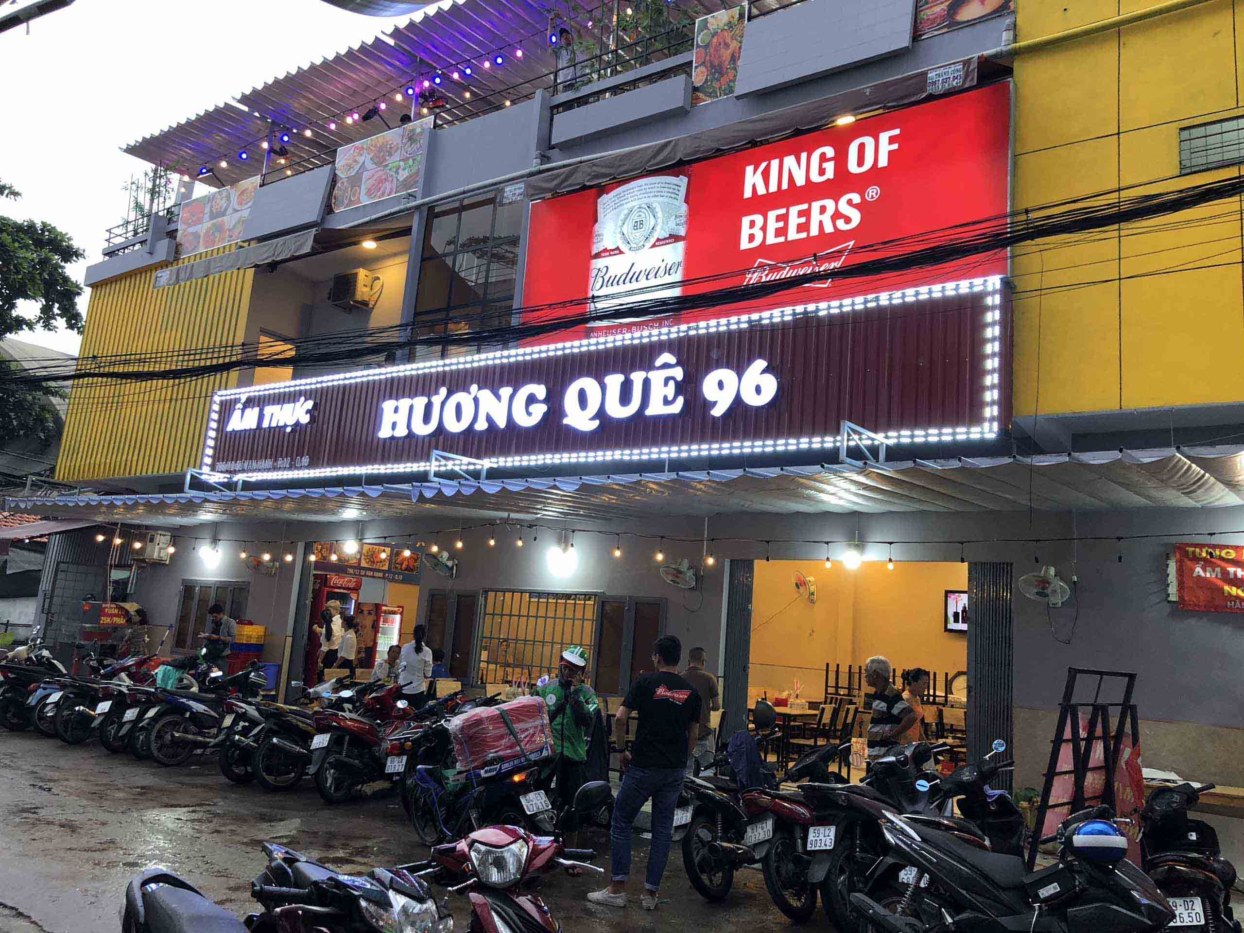 thi-cong-noi-that-nha-hang-gia-re-tai-tphcm-04_1570975534 Thi-công-nội-thất-nhà-hàng-giá-rẻ-tại-tphcm-01
